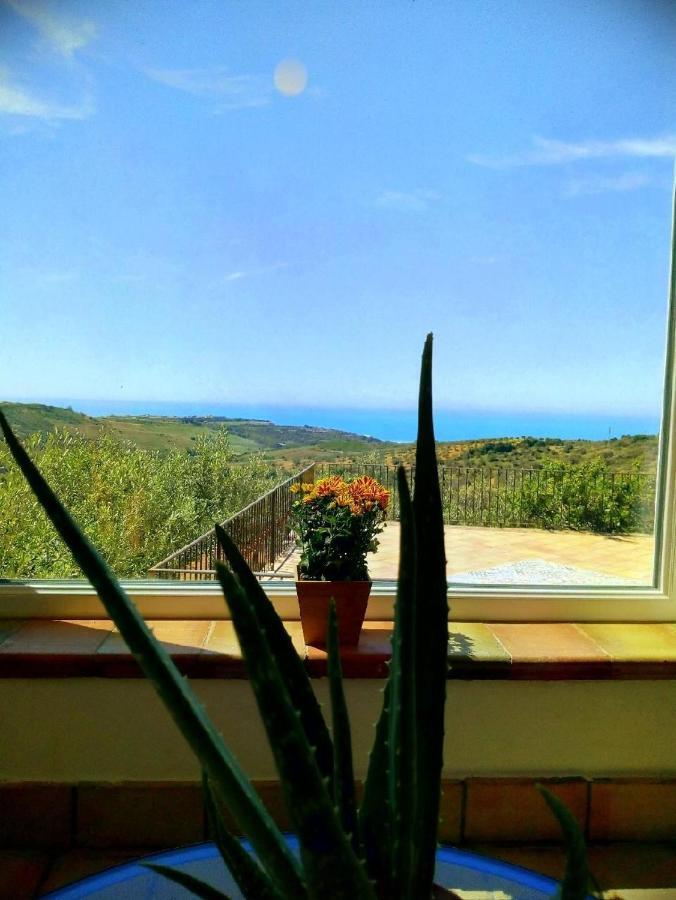 Villa Immersa In Oliveto Vista Mare Sciacca Extérieur photo